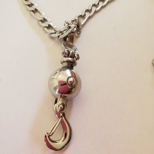 Ball and hook pendant with chain